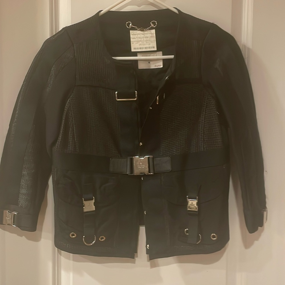 Woman’s Gucci black size 40 coat